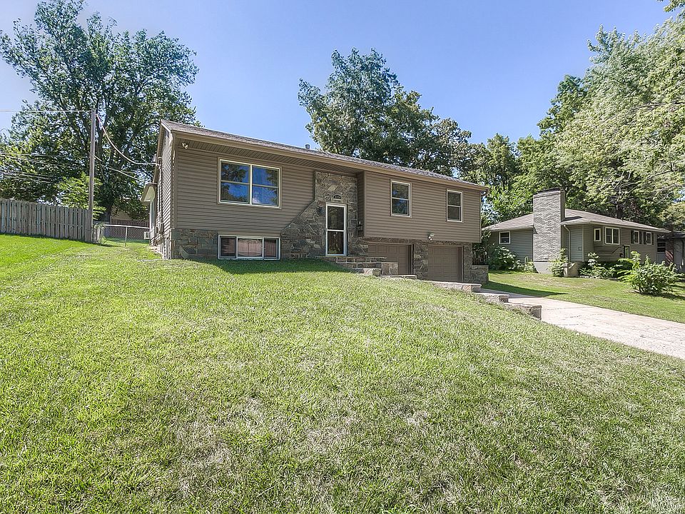 2nd image of 5224 Goodman Ln