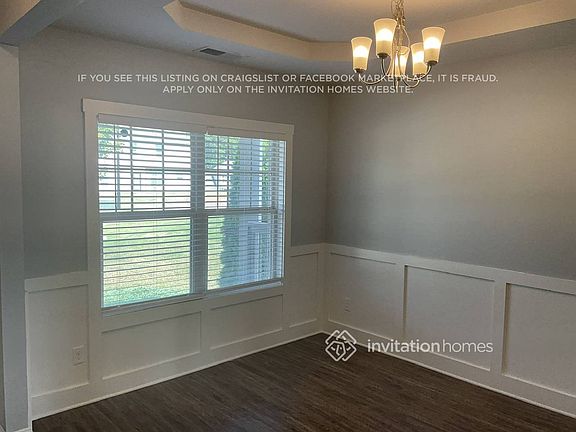 4th image of 33 Birch Point Ct
