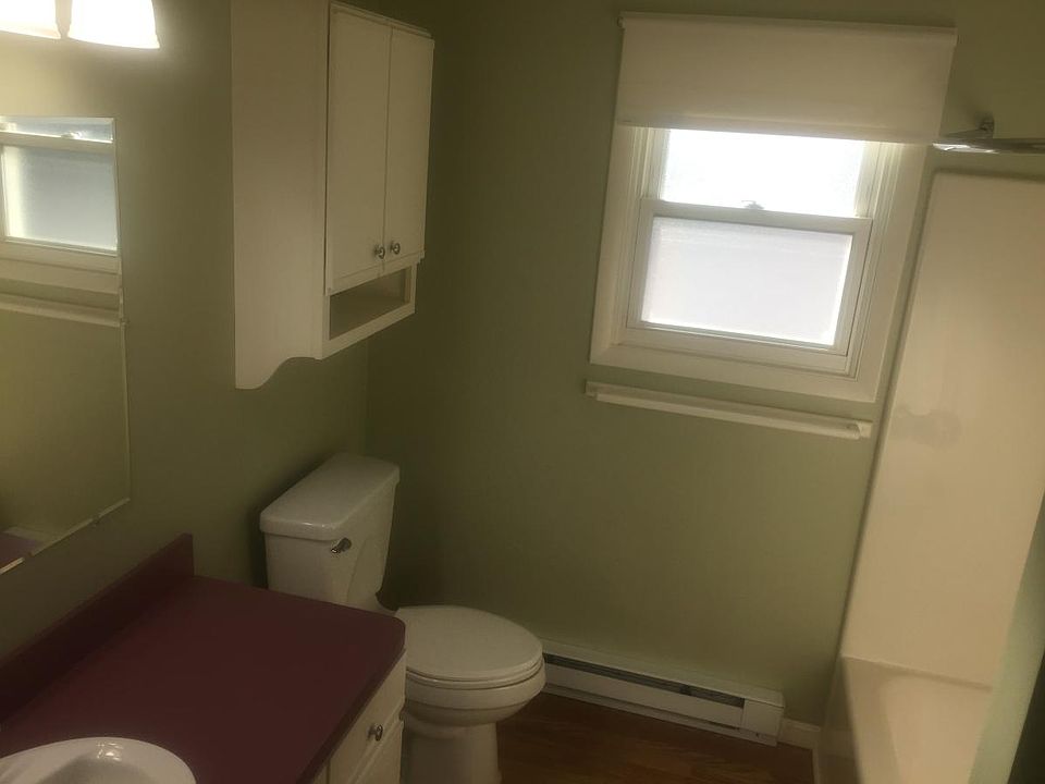 Upstairs bathroom