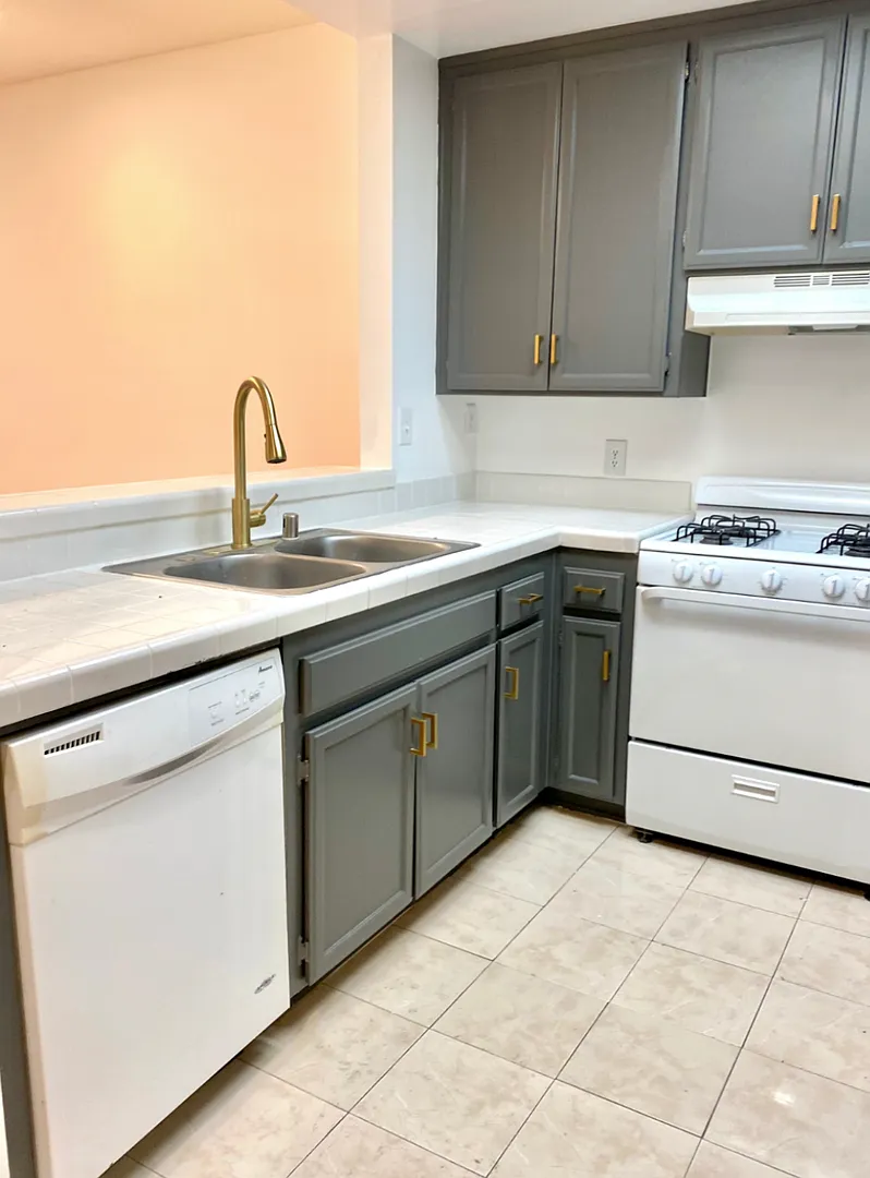 9919 Sepulveda Condominiums — Photo 2