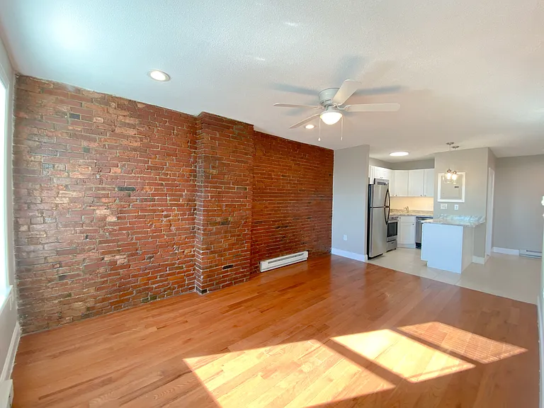 307-309 North St #5 — Photo 6