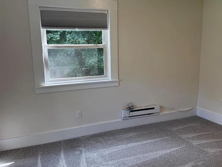 1 Parker Dr #4 — Photo 8