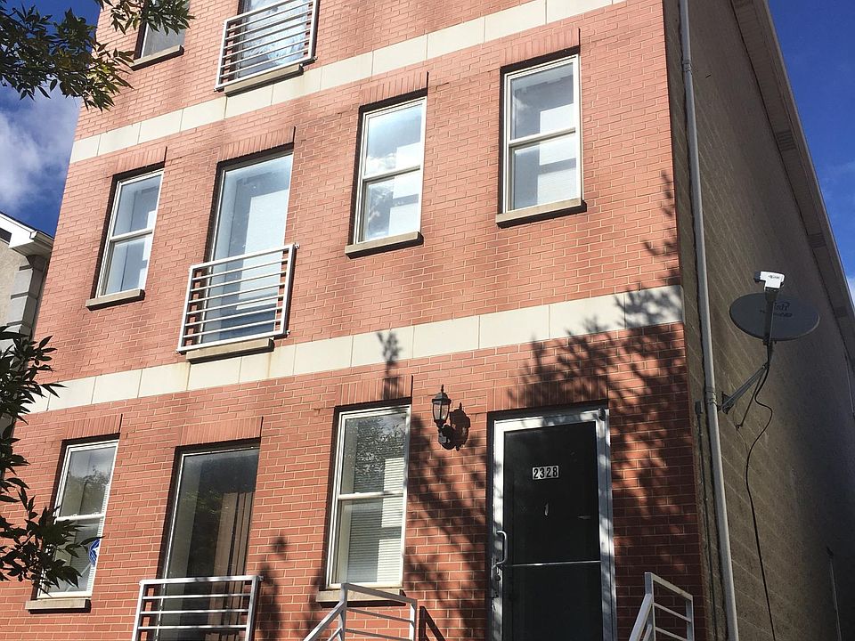 1st image of 2328 W Washington Blvd #C