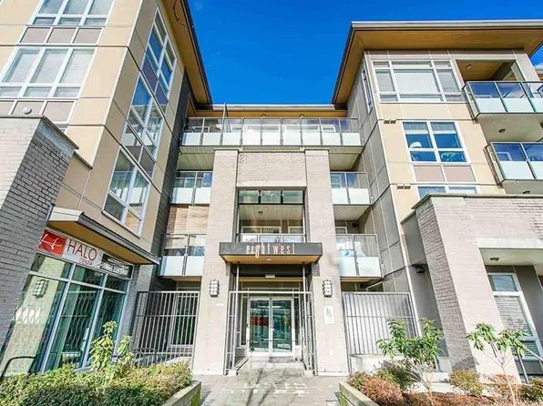 85 8th Ave E #319, New Westminster, BC V3L 4J4
