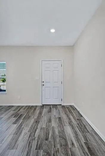 252 Falling Star Ln — Photo 3