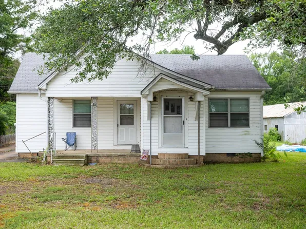 2220 N Vine, Magnolia, AR 71753