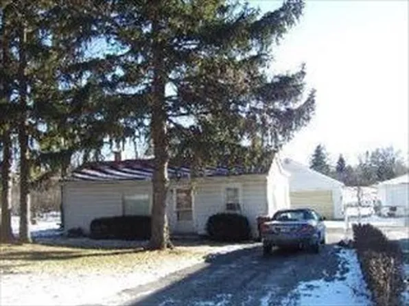 21W347 Valley View Dr, Lombard, IL 60148