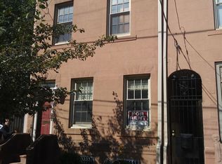 792 S Front St #1, Philadelphia, PA 19147