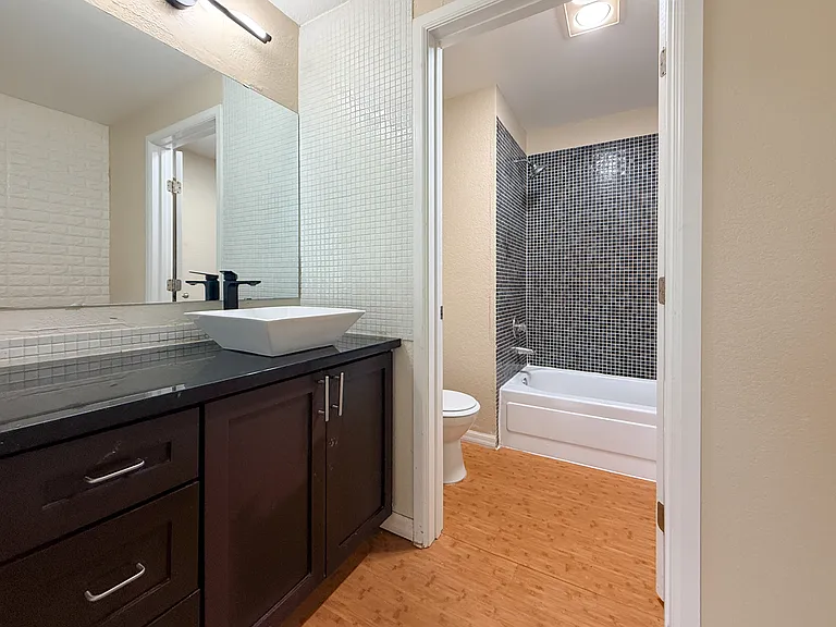 1011 156th Ave NE #C316 — Photo 15