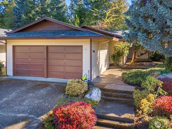 1102 S 248th Street, Des Moines, WA 98198