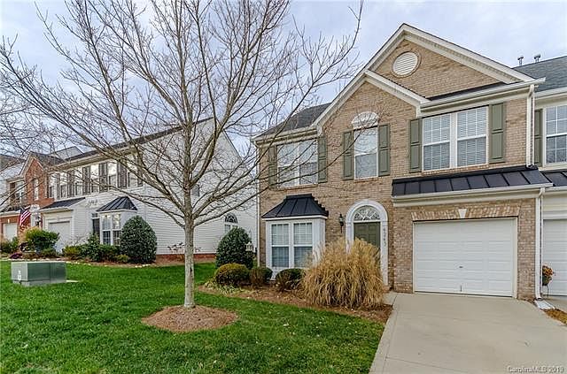 1st image of 4243 Piccadilly Ln