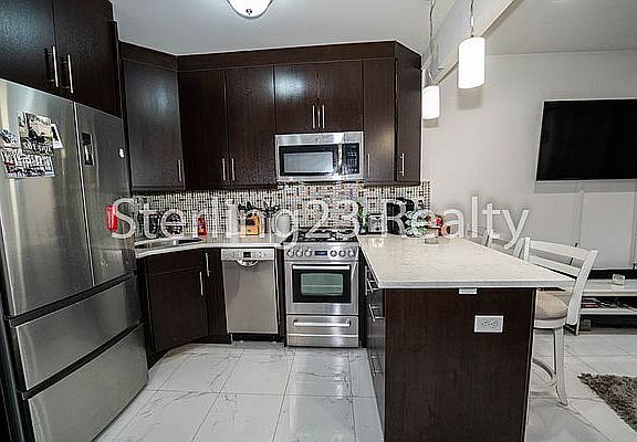 2nd image of 22-07 Astoria Blvd S #2R