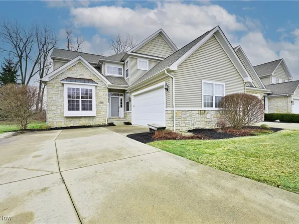 29459 Hummingbird Cir, Westlake, OH 44145