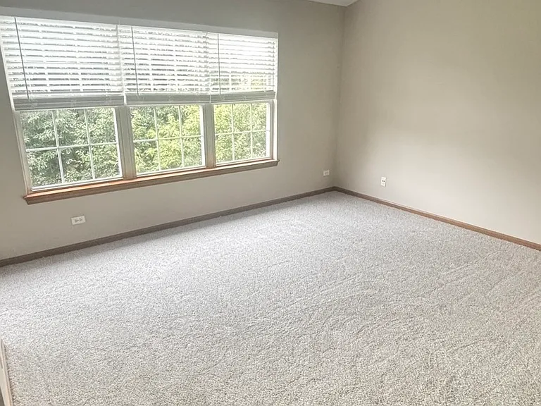 2845 Falling Waters Dr — Photo 13