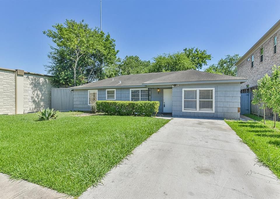 1st image of 4709 Tamarisk St