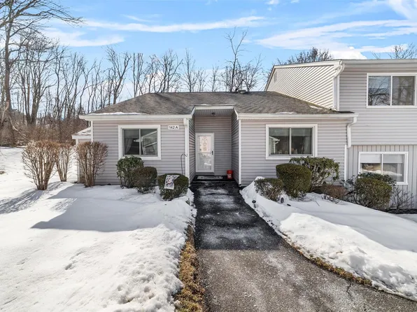142 Flintlock Way #A, Yorktown Heights, NY 10598
