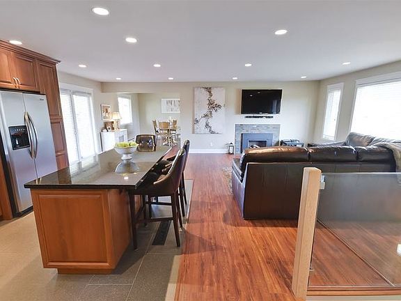 4th image of 5046 Massey Dr #1A