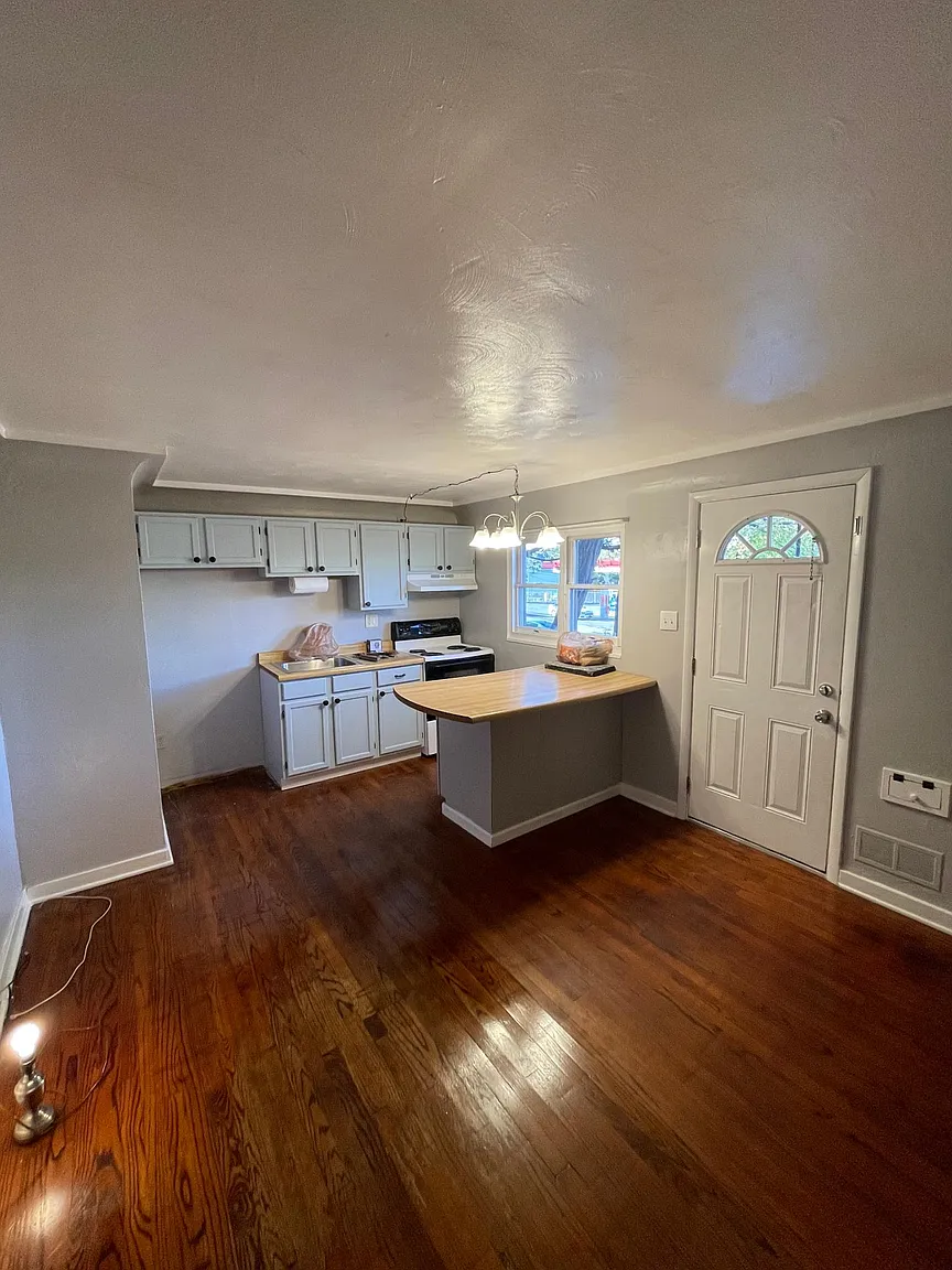 1130 Brookline Blvd photo 1