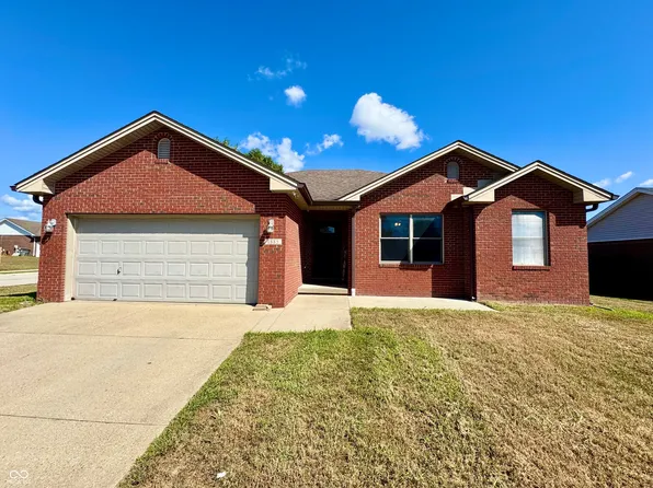 1885 Gaynell Dr, Seymour, IN 47274