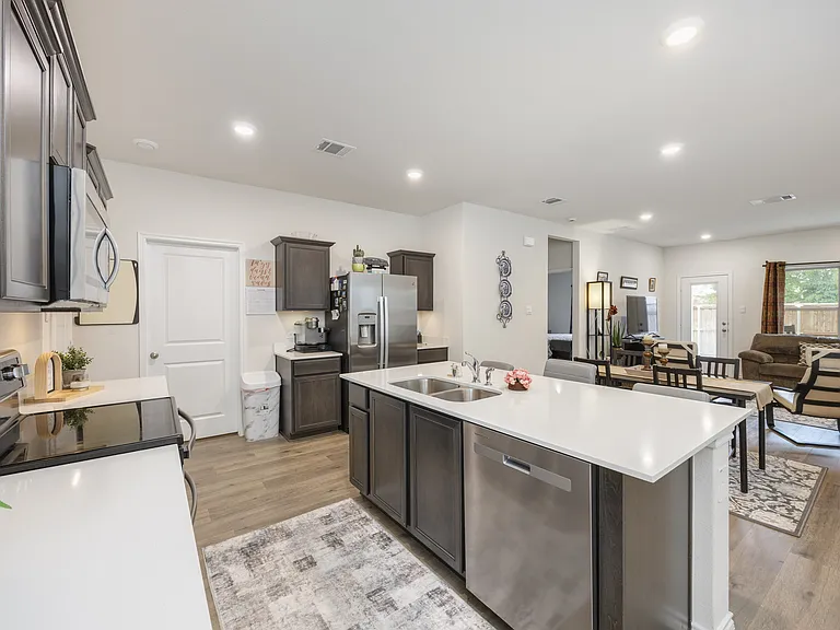 11341 Headwater Ct — Photo 15