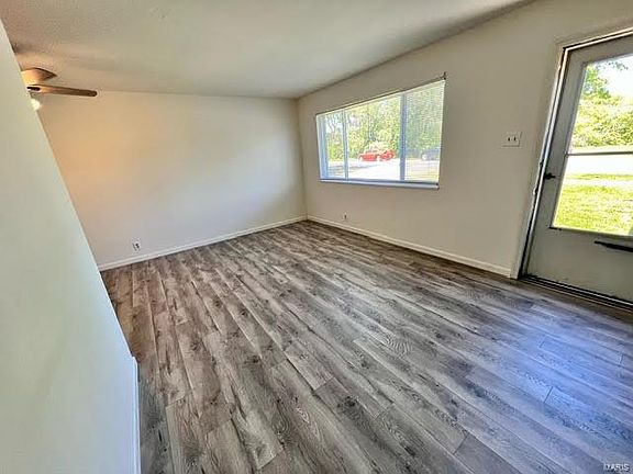 3rd image of 10756 Tropic Dr #56-58