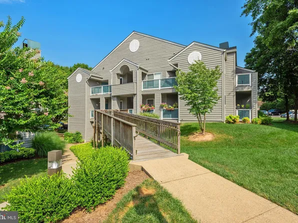 1504A Summerchase Ct, Reston, VA 20194