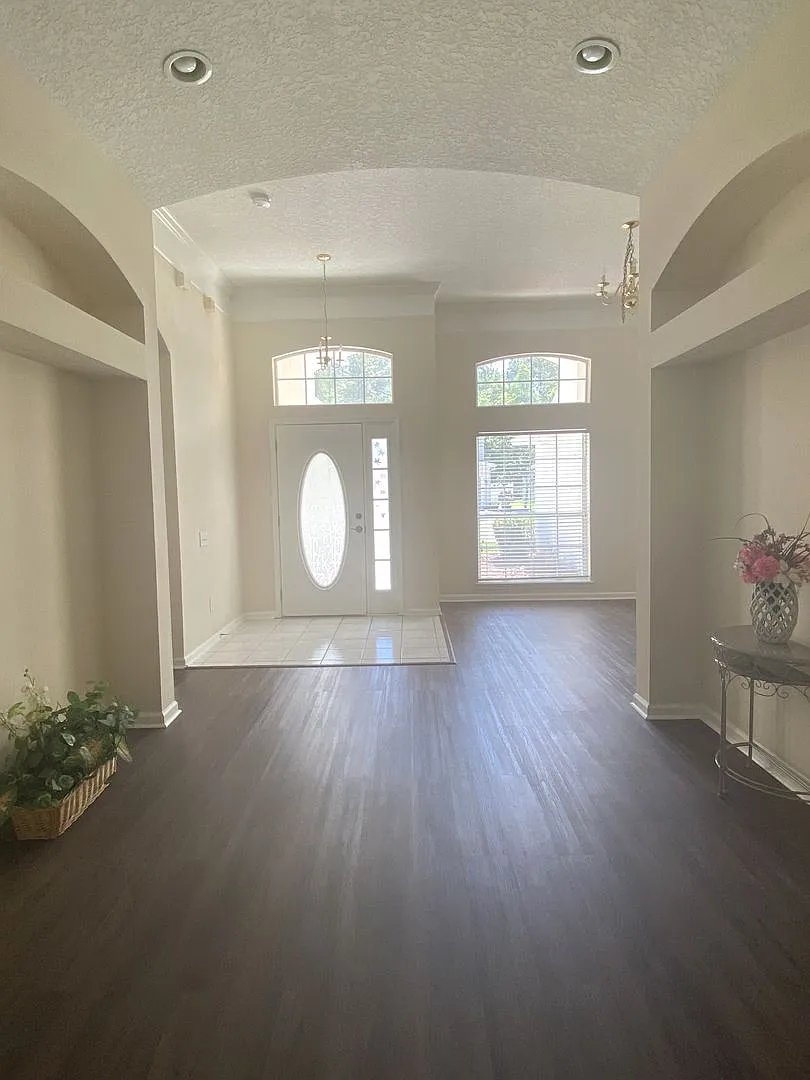 10519 Creston Glen — Photo 2