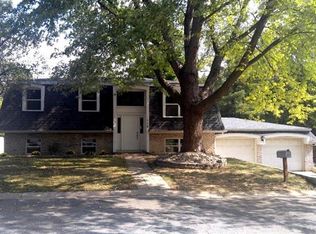 114 Miles Dr, Bethalto, IL