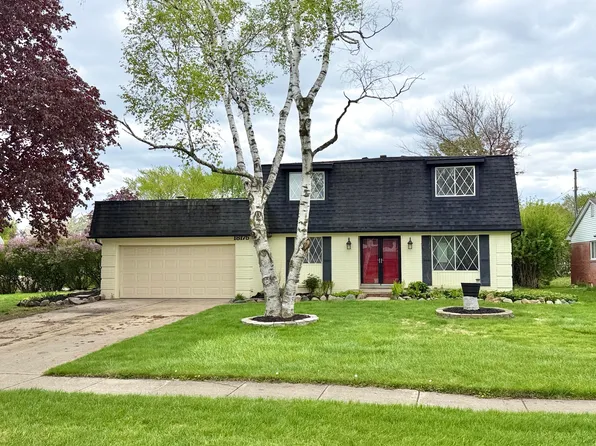 18175 Rainbow Dr, Lathrup Village, MI 48076