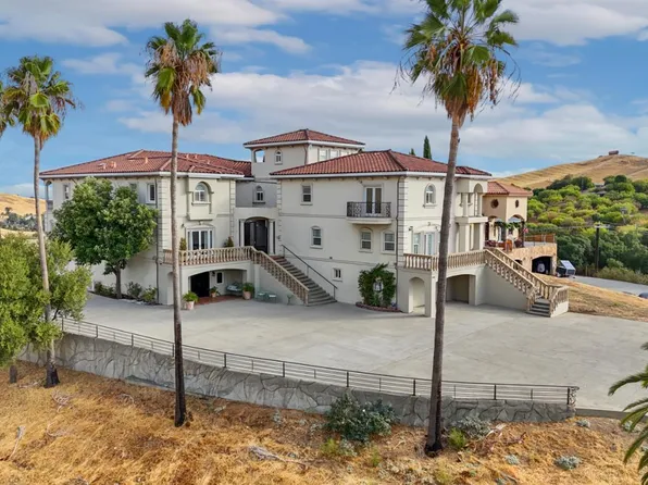 3945 Joslin Ln, Vacaville, CA 95688