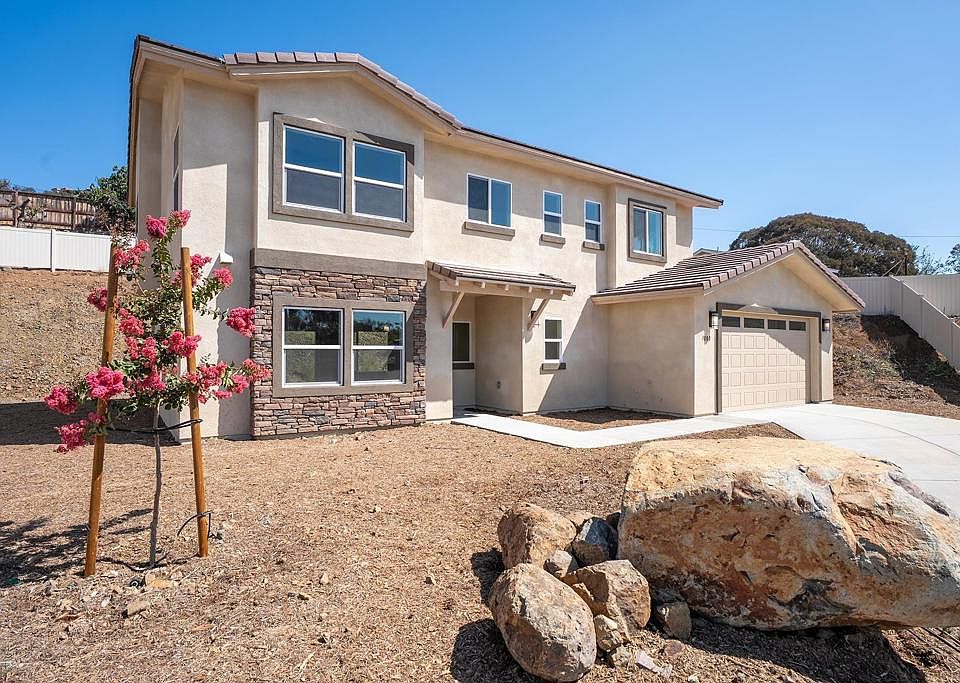 1st image of 3880 Rojo Tierra Rd