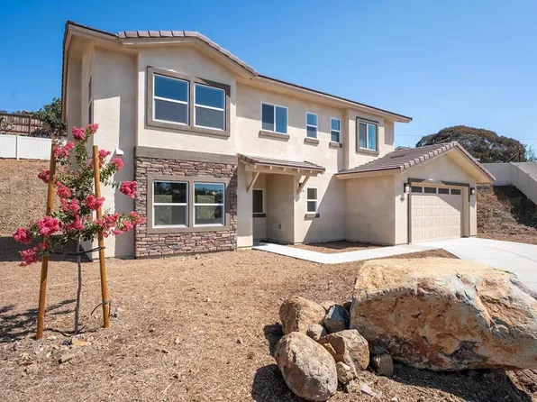3880 Rojo Tierra Rd, La Mesa, CA 91941