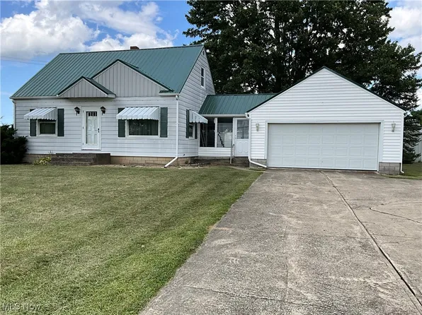 1506 State Route 60 S, New London, OH 44851