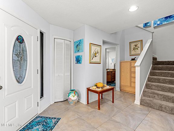 5th image of 591 SELVA LAKES Circle