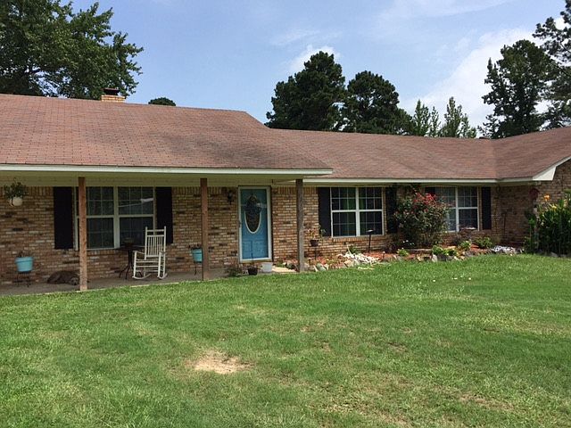1st image of 102 Dogwood St