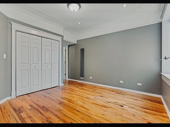 4th image of 3116 W Cullom Ave #3