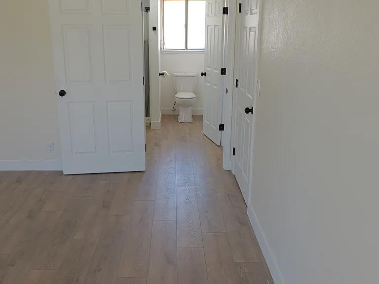 20997 Pine Ridge Ave #2 — Photo 26
