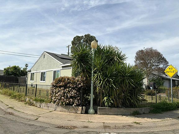 3rd image of 5210 Priscilla Ln