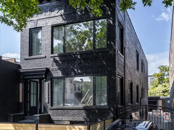 1109 Hancock Street image 2 of 20