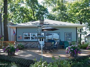 10944 Boniface Point Dr, Plainwell, MI 49080