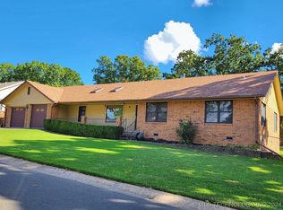 704 Kelly St, Tahlequah, OK 74464