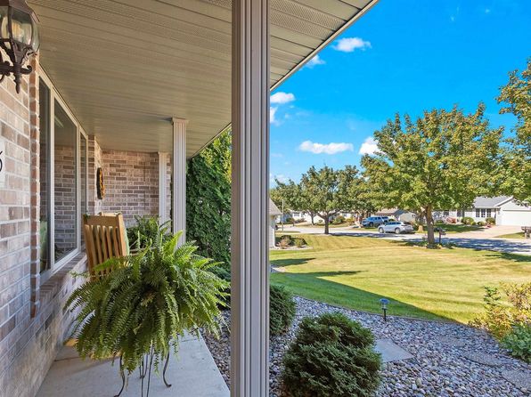 2656 Soman Ct, Green Bay, WI 54311