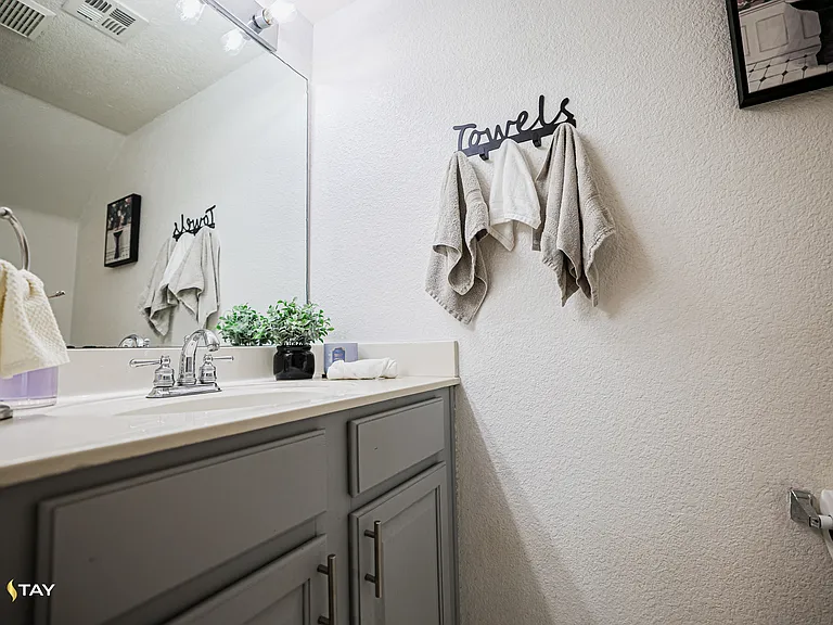 1505 N Center St #220 — Photo 7