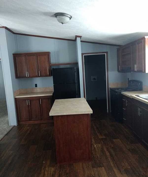 2nd image of 3029 Shady Grove Dr