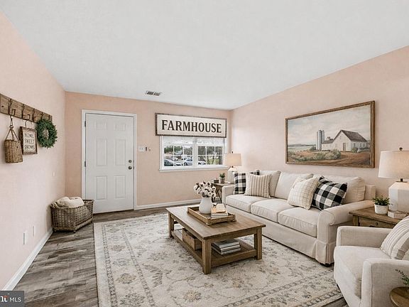 4th image of 114 Eaves Mill Rd