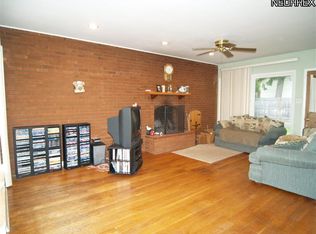 1408 Meriline St, Cuyahoga Falls, OH 44221