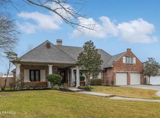 104 Meadow Wood Ln, Lafayette, LA 70506