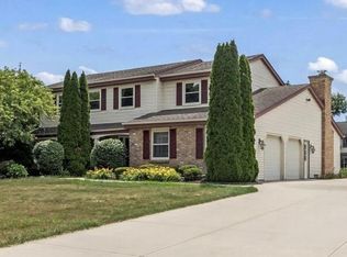 1140 Greenridge Ter, Brookfield, WI 53045