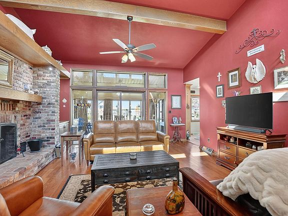 4th image of 1115 Oak Park Blvd