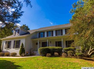 2904 Wood Hollow Trl SE, Decatur, AL 35603